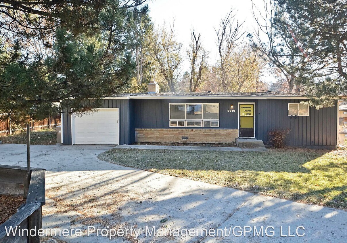 Primary Photo - 3 br, 1.5 bath House - 2910 N. Bogus Basin...