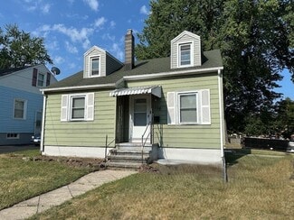 Building Photo - 139 Bonesteel St