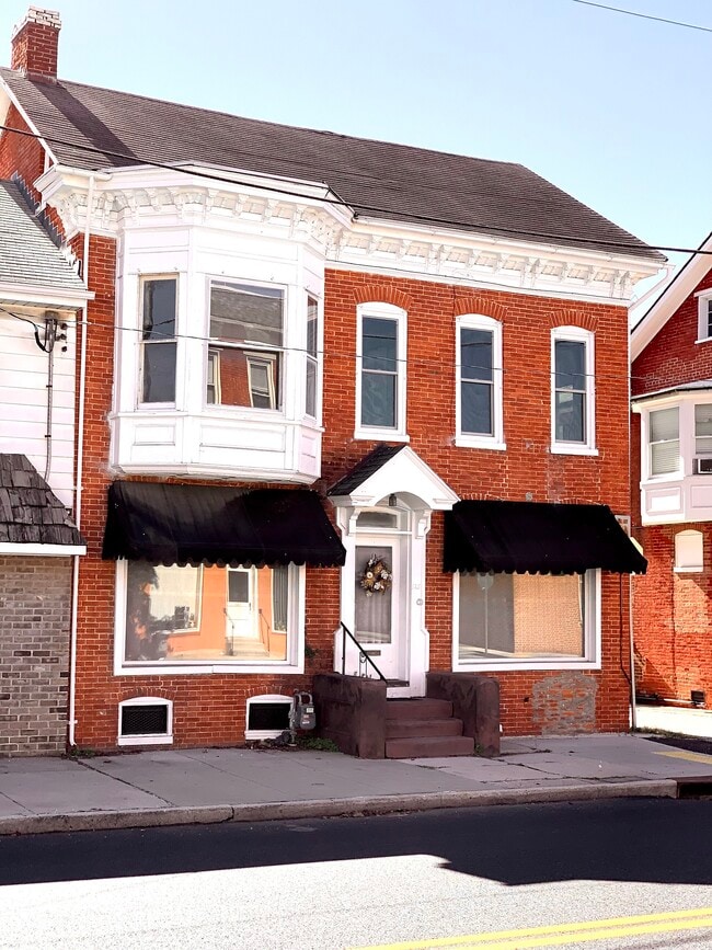 125B Baltimore St - Front - 125 Baltimore St