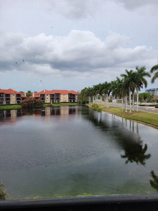 Building Photo - 2400 Feather Sound Dr