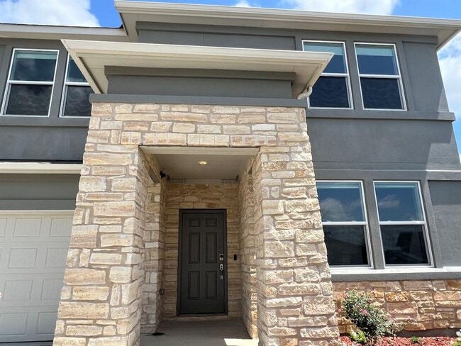 Building Photo - 1007 Sandra Ann Wy