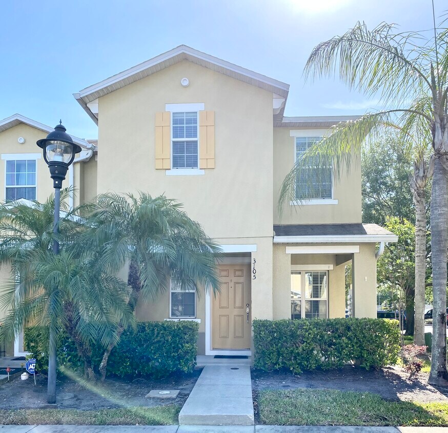 3105 Seaview Castle Dr, Kissimmee, FL 34746 Townhome Rentals in