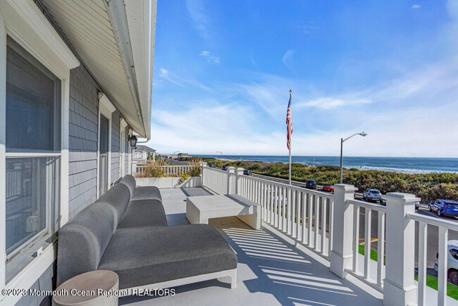 Foto del edificio - 1609 Ocean Ave N