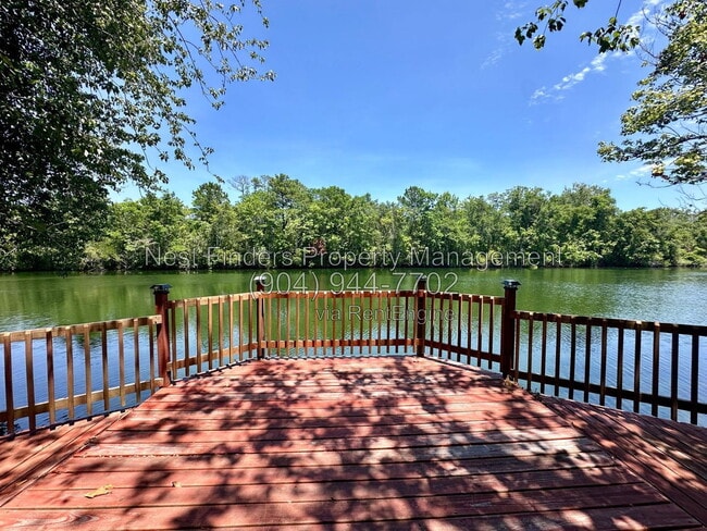 Building Photo - 2051 Oak Water Dr