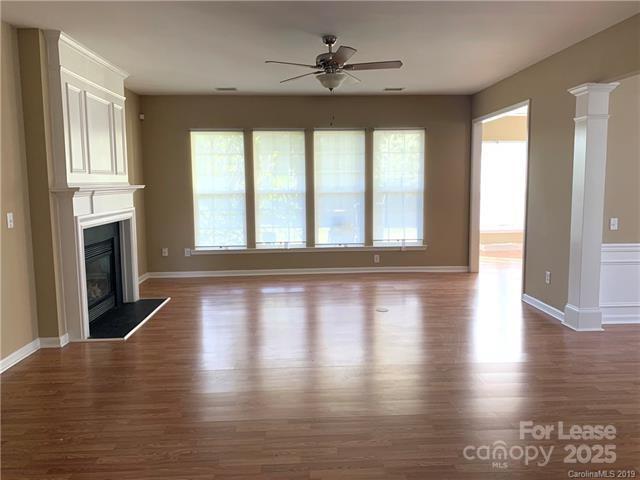 Foto del edificio - 8419 Heron Glen Dr