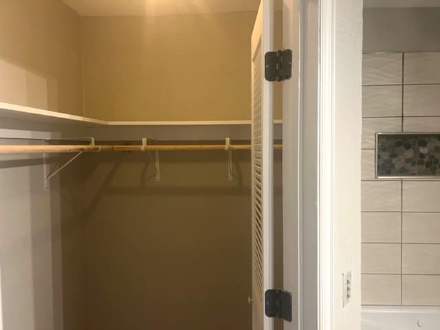 Building Photo - 5056 Clear Springs Dr