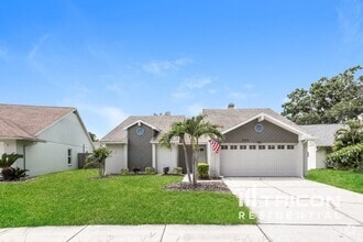 Building Photo - 2015 Branch Tree Ln