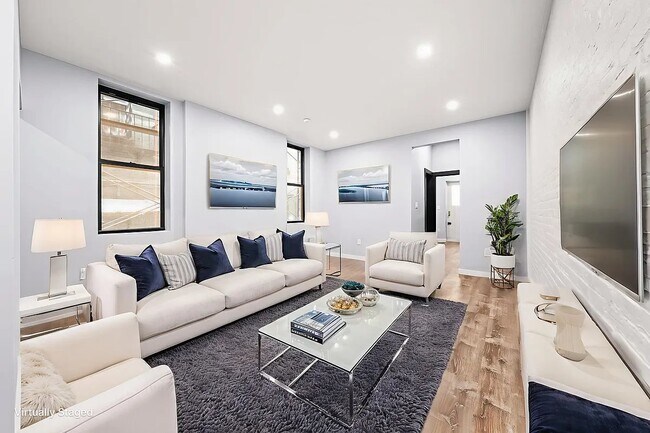 Foto del edificio - 453 W 48th St