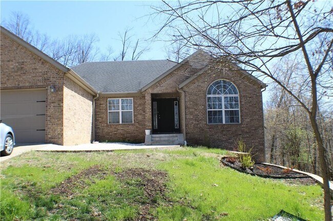 Building Photo - 13 Whitfield Ln