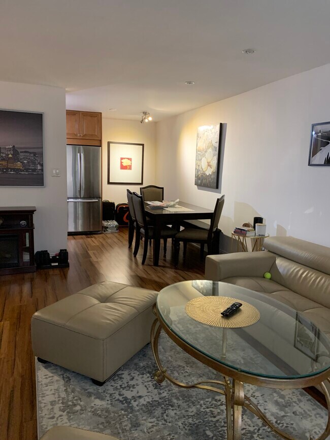 Foto del edificio - 8923 Knight Ave