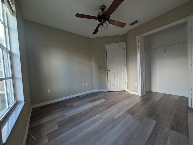 Foto del edificio - 4321 Deermont Cir