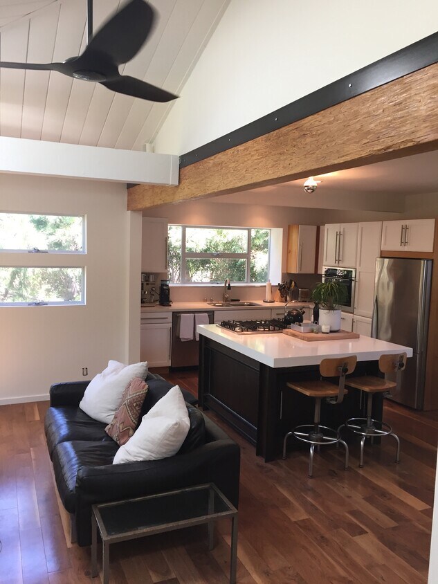 Foto principal - 2300 Oakwood Ave