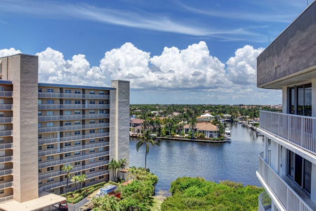Building Photo - 3210 S Ocean Blvd