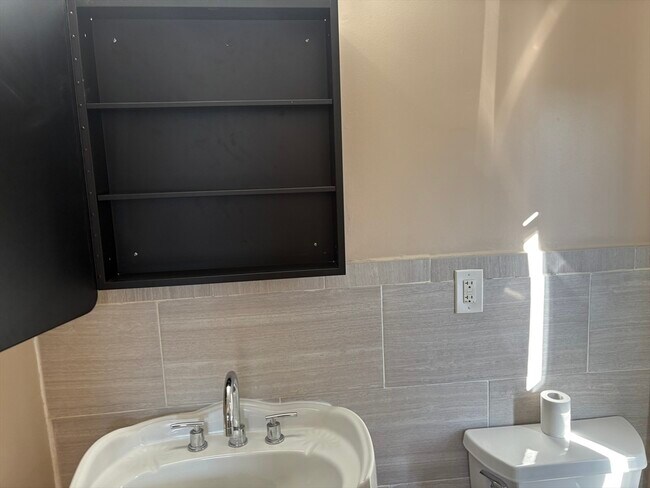 Foto del edificio - 14 School St