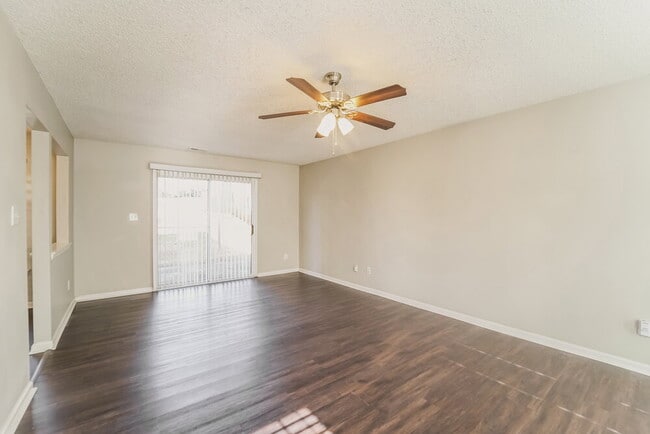 Foto del edificio - 8502 Conner Ridge Ln