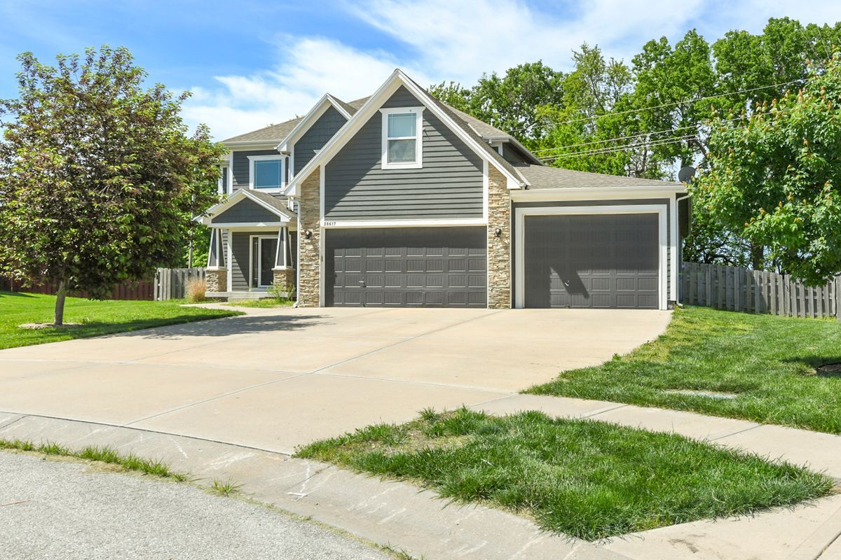 Foto principal - 28617 W 162nd Terrace