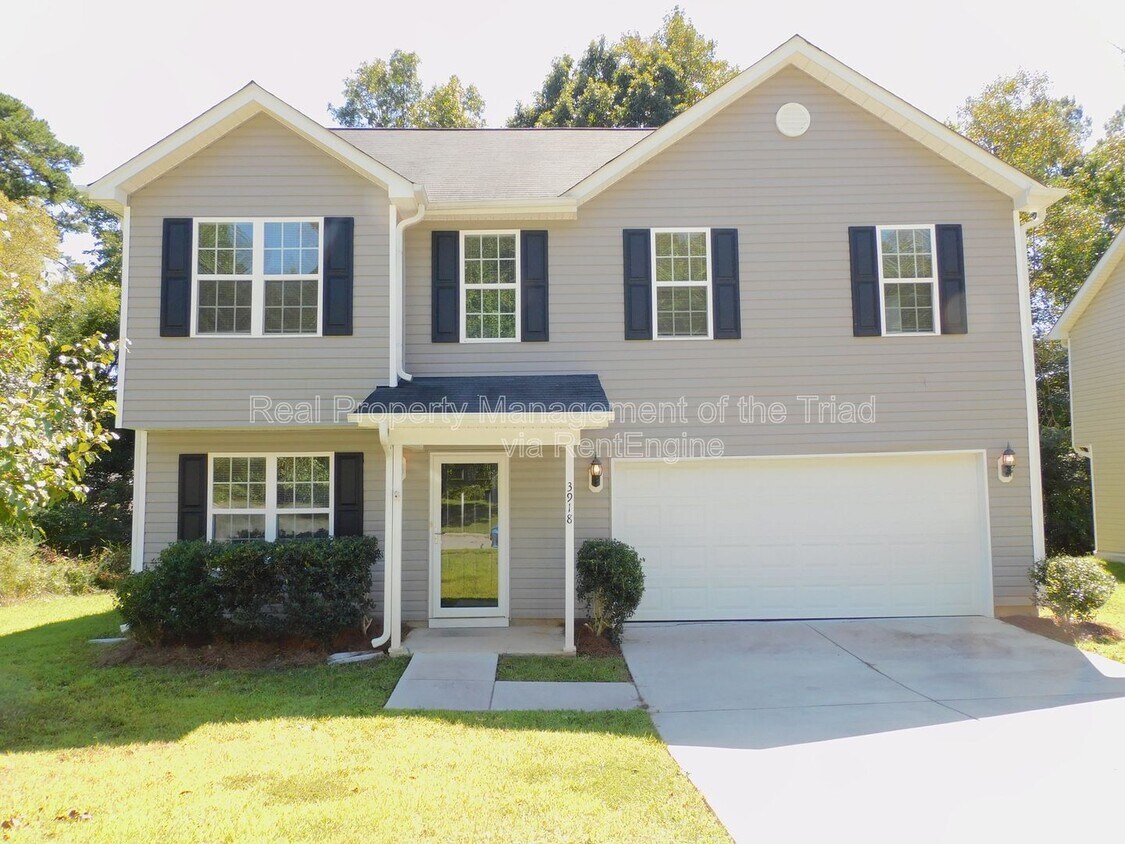 Primary Photo - 3918 Mountainridge Dr