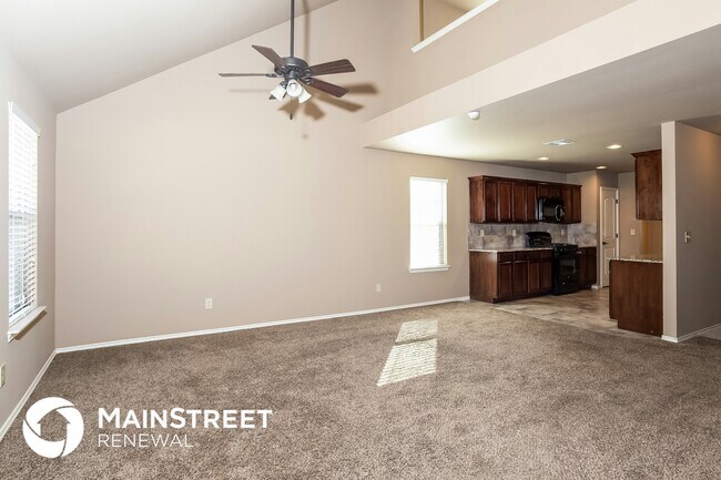 Foto del edificio - 7412 Comrade Ln