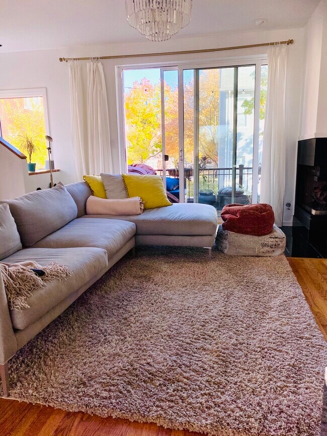 Foto del edificio - 2901 N Wolcott Ave