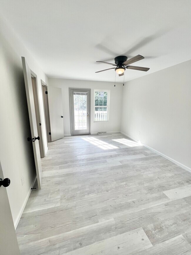 Dormitorio superior delantero - 266 Fleming Rd