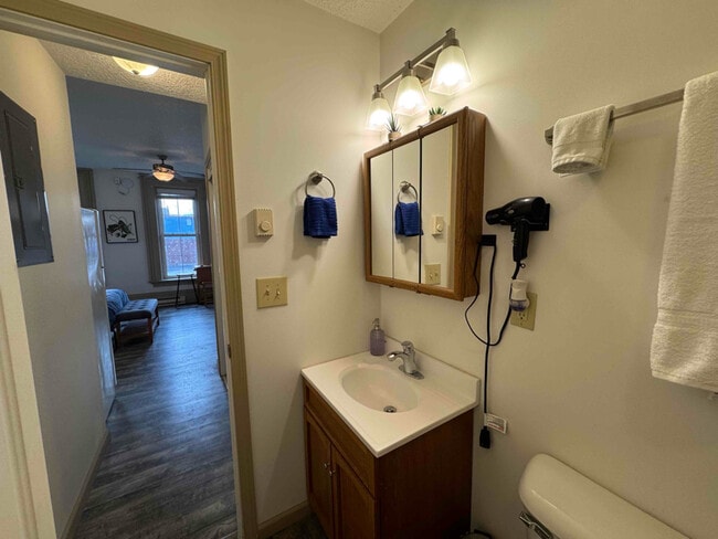 Foto del edificio - 931 Middle St