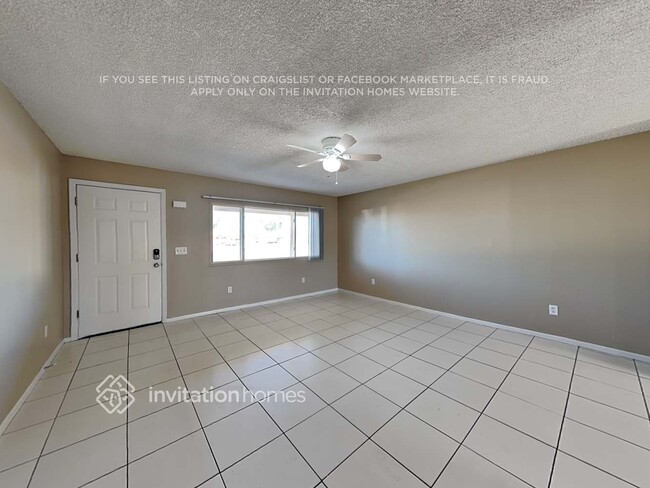 Foto del edificio - 11511 E Broadway Rd