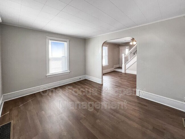 Building Photo - 2717 Grand Street