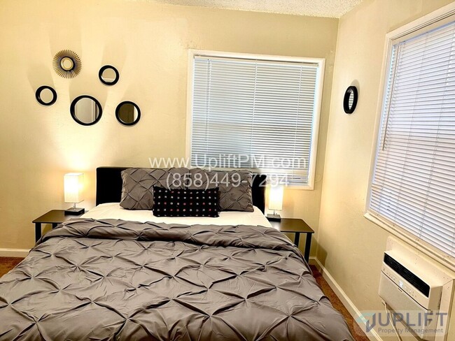 Foto del edificio - 4829 Castle Ave