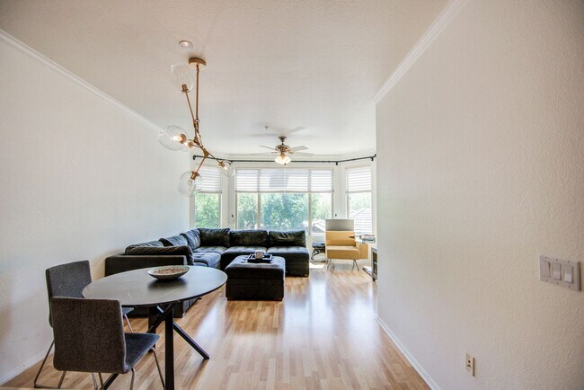 Foto del edificio - ASU Stay at Regatta Pointe!