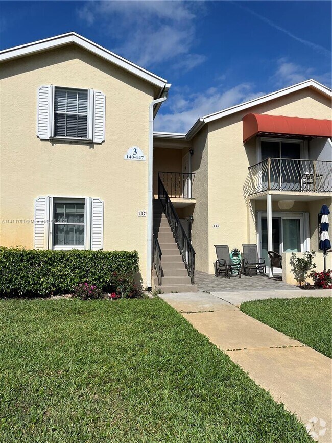 Ridge Grove Apartments under 2,000 Lantana, FL 2 Rentals