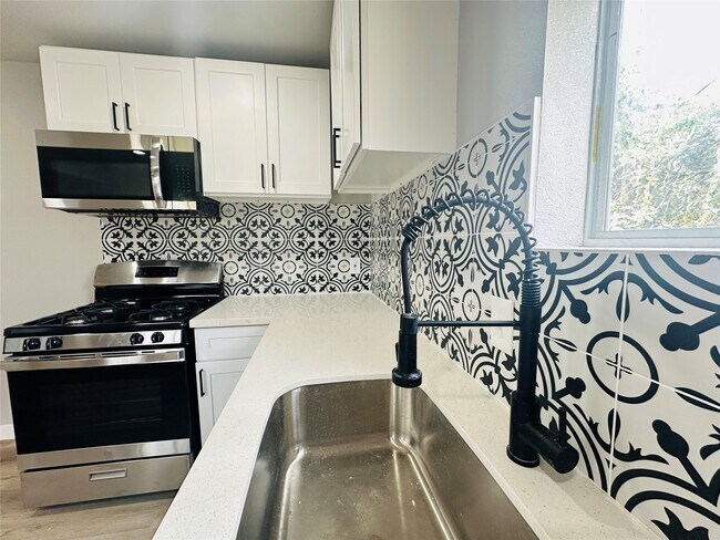 Foto del edificio - 4018 Gano St