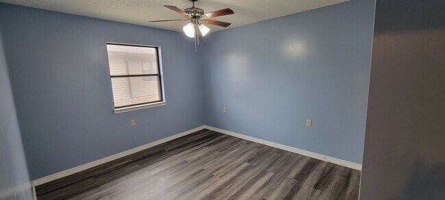 Foto del edificio - 1 Bed/1 Bath Apartment in Horseshoe Bend