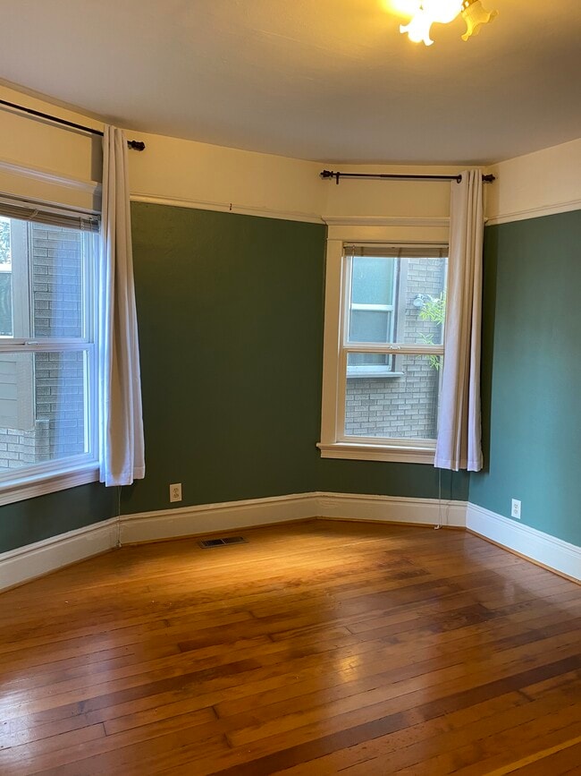 1st bedroom - 204 NW 15th Ave