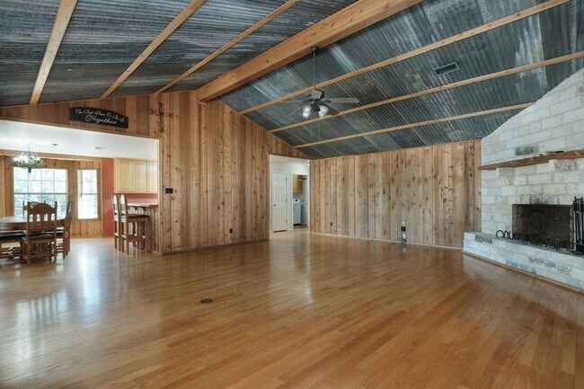 Building Photo - 1970 Co Rd 284