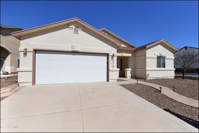 Foto del edificio - 14319 Owl Point Ave