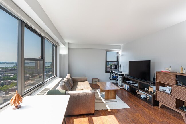 Foto del edificio - 135 Montgomery St