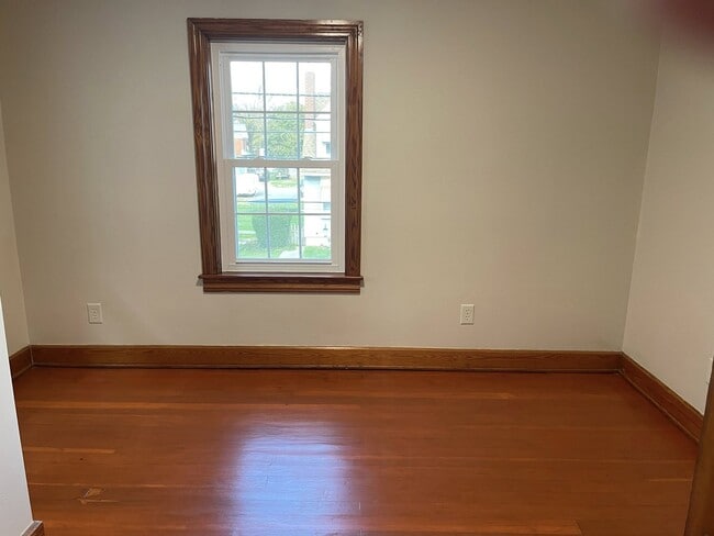 Foto del edificio - 325 2nd Ave