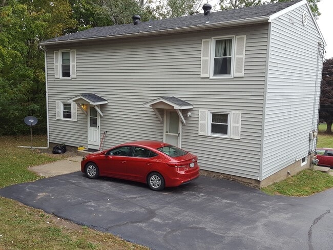 Back - 296 Duer St
