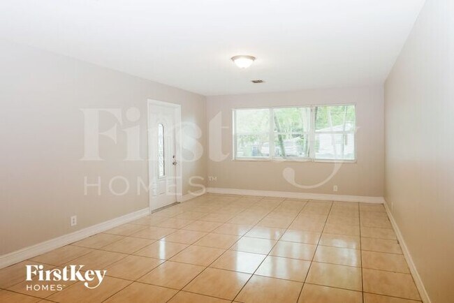 Foto del edificio - 305 SW 9th Terrace
