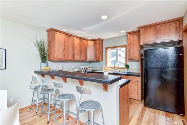 Foto del edificio - West Seattle Townhome!