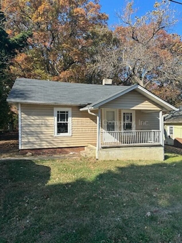 Foto principal - 4440 Lane St