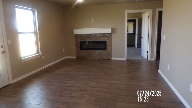 Foto del edificio - New construction home located on the South...