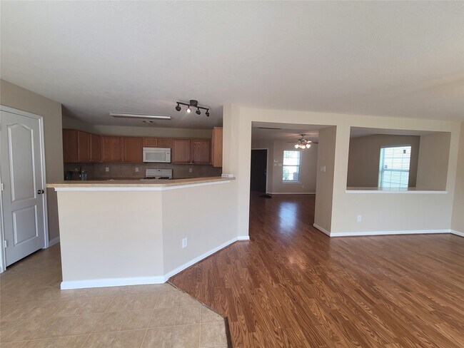 Foto del edificio - 7815 Tuhati Forest Ln