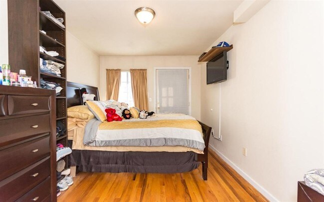 Building Photo - 2796 Sedgwick Avenu Unit #4D