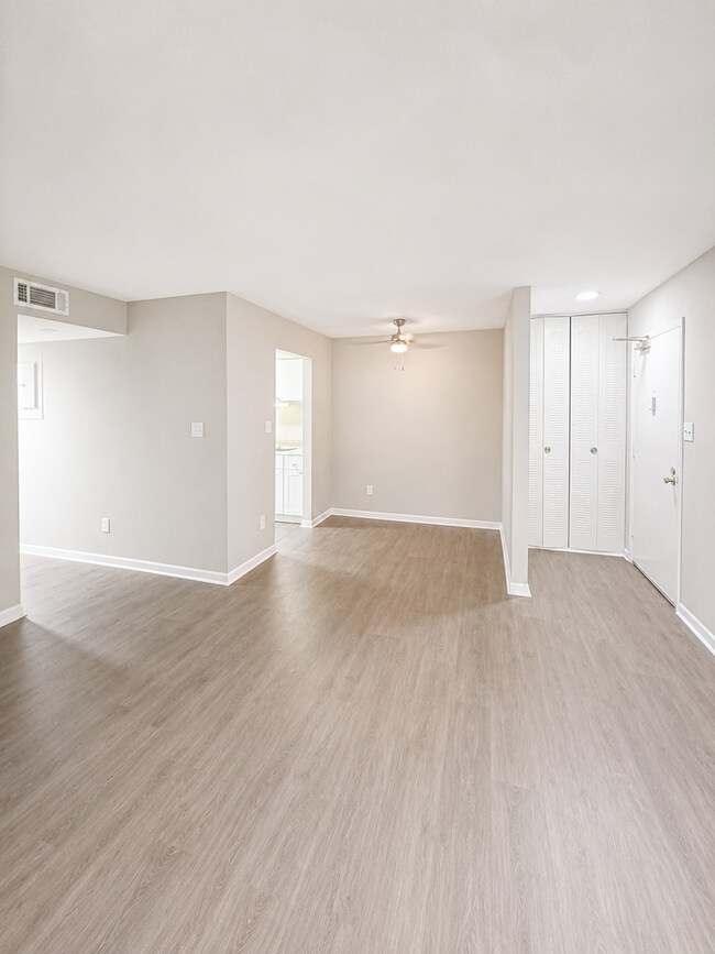 Foto del edificio - 133 Orchard Trace Ln