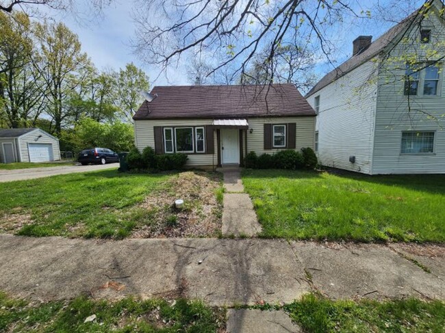 Building Photo - Newly Remodeled 4 bed 1 bath in Pleasant R...
