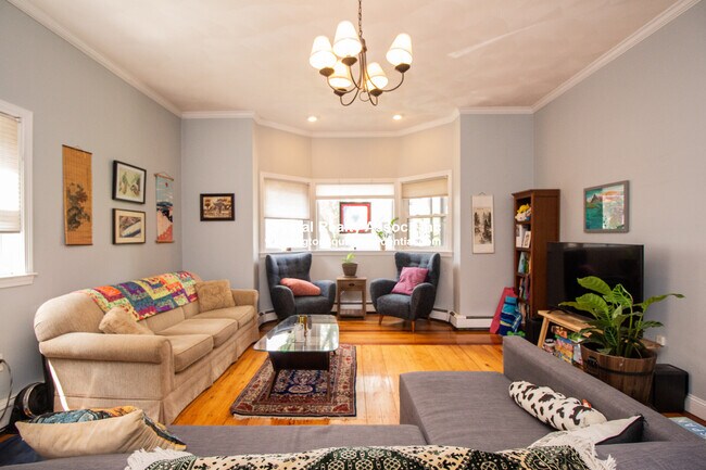 Foto del edificio - 12 Acron Rd