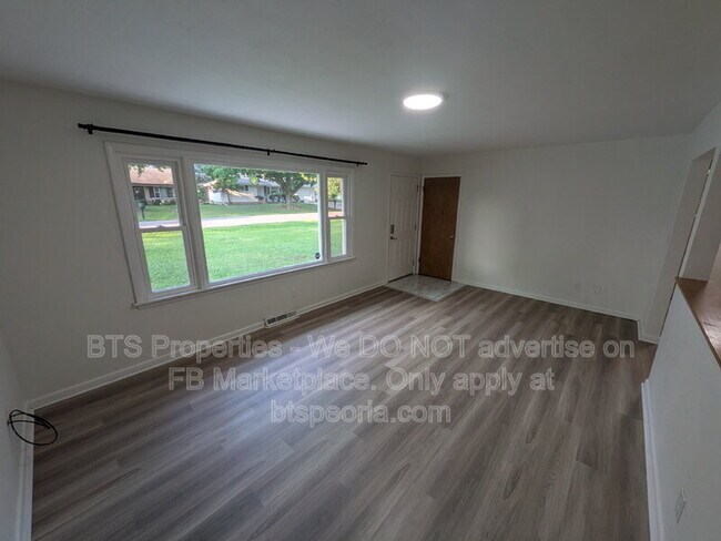 Foto del edificio - 622 W Laclaire Ln