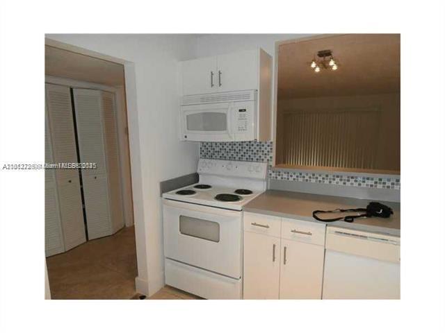 Foto del edificio - 15221 NE 6th Ave