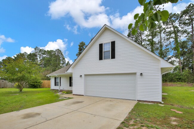 Building Photo - 107 Yaupon Ct